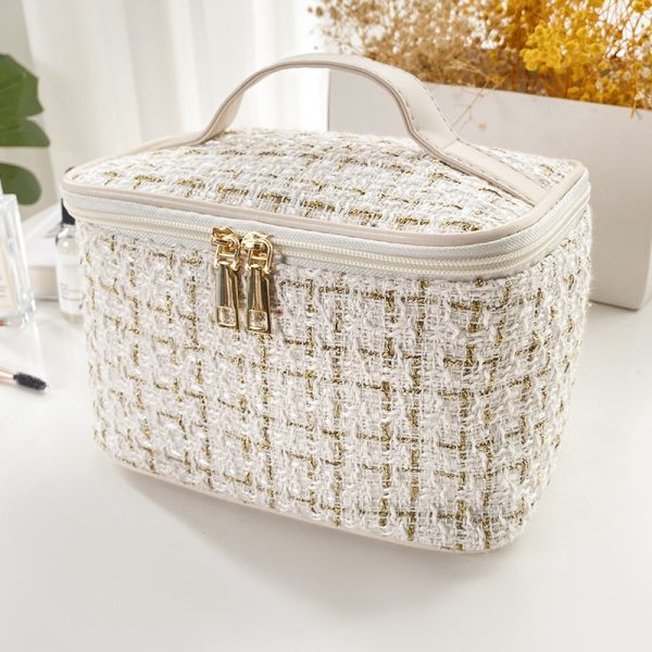 The tote bag Simple large-capacity small perfume cosmetic bag ins teenage girl storage wash bag travel high-color cosmetics storage