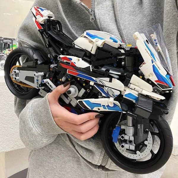 42130 Motorcycle 1000 RR Model Building Blocks Set 1920 Pieces Bricks MOC Toys Christmas and Easter Gift for Kids Or Adult Y240731