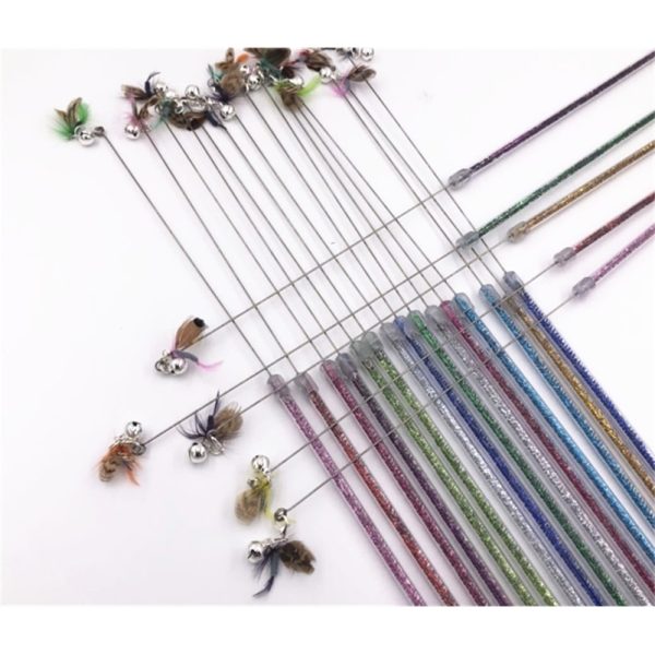 usd 1.45/pc pet cat kitten toys teaser wands fishing pole wands flying insect cat playing toys feather 20pcs/lot LJ201225