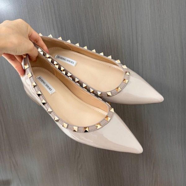 Women Flats Shoes 2024 New Popular Classic Patent Leather Rivet Flat Loafers Shoes for Women Ballet Mary Jane Sneakers Women