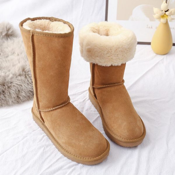 2024 new designer shoes autumn long snow women's flat shoes sheepskin fur integrated high top with V-shaped thick warm cotton winter boots