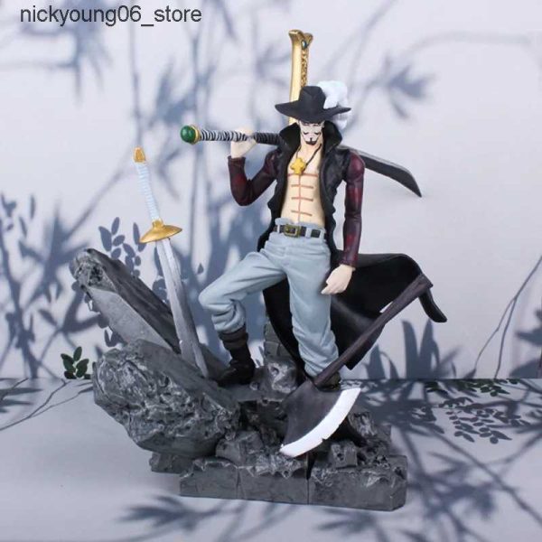 Action Toy Figures Anime One Piece 16CM Dracule Mihawk Figurine PVC Action Figure Collection GK Model Toy Kids Gift for Collectible Statue Ornament L240910