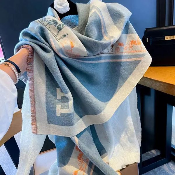 Autumn winter 2024 Cashmere Scarf Women Fashion Versatile Lady Girls Warm Cape Neck Ladies Scarves 241016