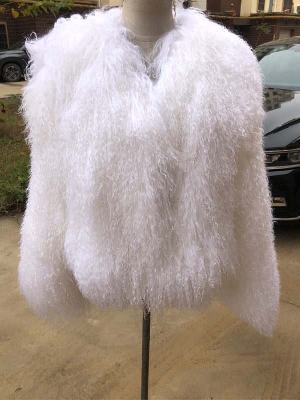 Beach wool coat Winter fur coat for women Curly Lamb Fur Coat Fashion Warm Arrivals 241121