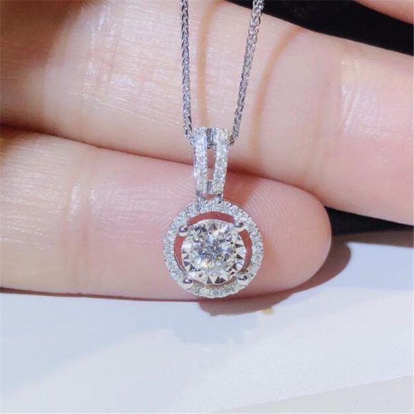 2021 Top Sell Luxury Jewelry Circle Pendant 925 Sterling Silver Round Cut White Topaz CZ Diamond Gemstones Eternity Party Women Wedding Clavicle Necklace Gift