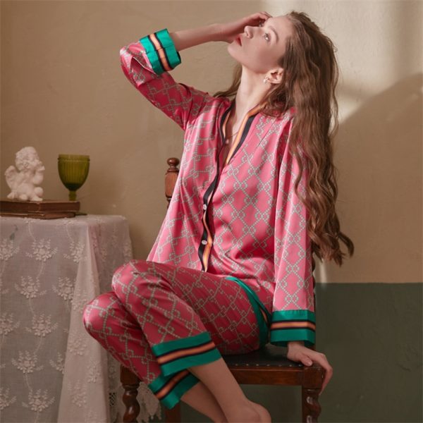 Women's Sleep Lounge Women's Pajamas Set Long Sleeved Ice Silk V Neck Print Pyjamas Home Clothes Suit Sleepwear Spring Summer Women's Nightwear 220827