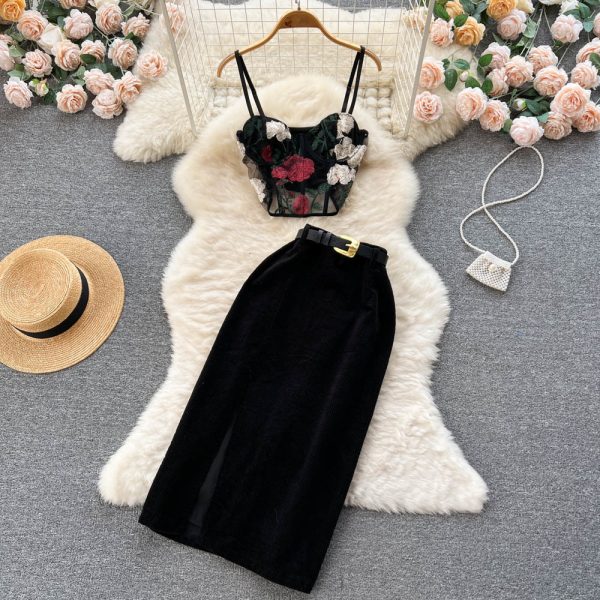 Two Piece Dress Temperament Black Suit Womens Gauze Lace Suspender Strapless Top Corduroy Skirt TwoPiece Set 230509