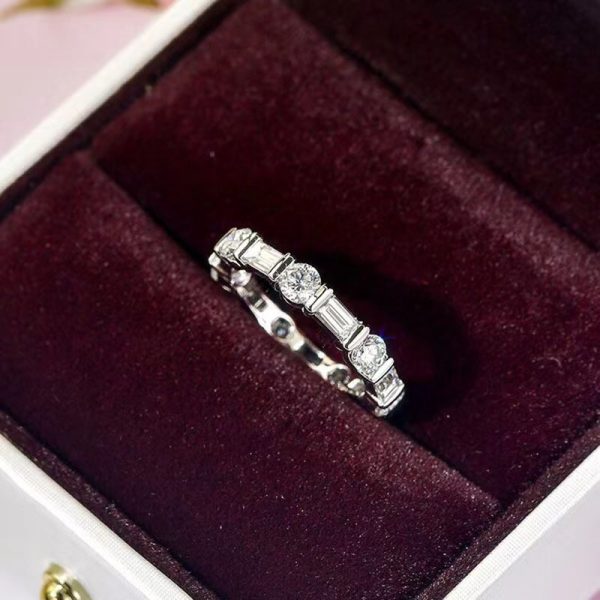 Top Sell Wedding Rings Handmade Simple Fashion Jewelry Round Cut White b5A Cubic Zircon CZ Diamond Eternity Party Women Engagement Band Ring Gift