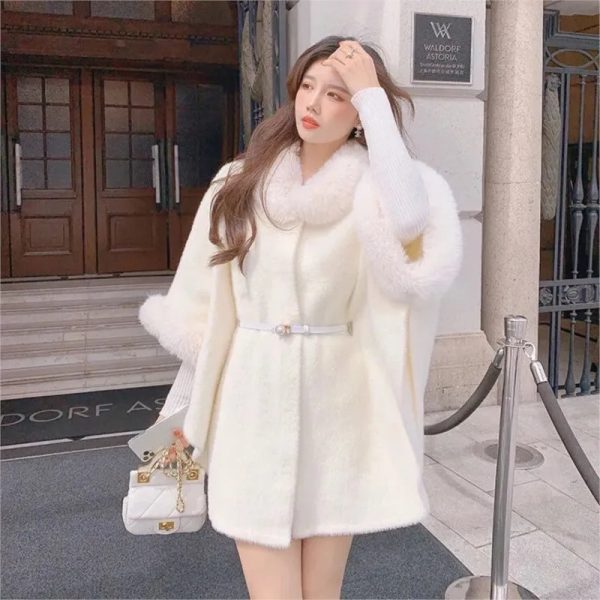 Women's Wool Blends Winter Women Solid Elegant Faux Fur Collar Loose Woolen Coats Women Mid-length Korean Sleeveless Casual Ladies Cape Coats 231025