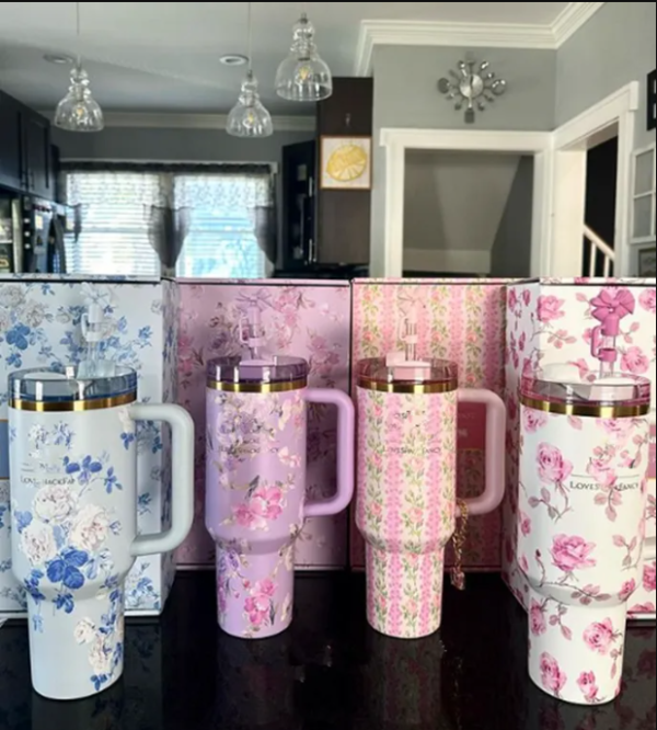 US Stock 40oz TUMBLER Pink Rose Blue Magnolia Mug LOVE Shack Fancy Stainless Steel Tumbler with Silicone Handle Lid and Straw Cups Mugs Target water bottles