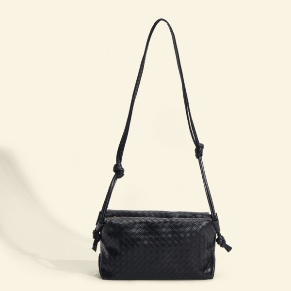 The design of women's bags is fashionable versatile fashionable and high-end Woven small square bag paired with high-quality shoulder bag mini crossbody bag