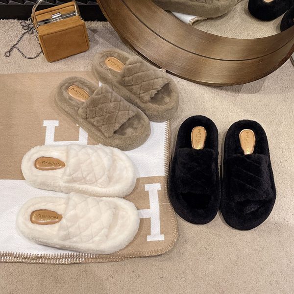 2024 New Free Shipping Large Thick Bottom Hairy Slippers with Grid Home Cotton Slippers Size 35-42