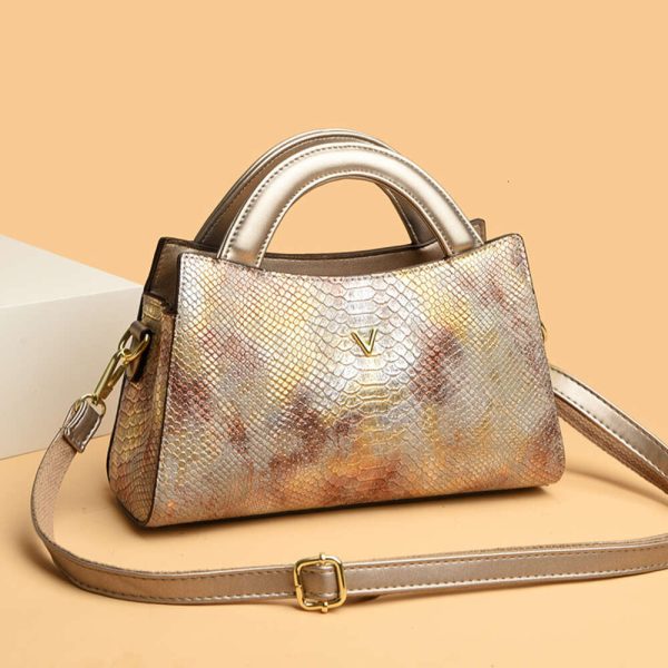 Womens 2023 Designer Crocodile Pattern Shoulder PU Leather Brand Woman Crossbody Casual Handbag Bright Colour Bag H6.17#52