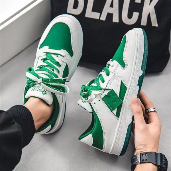 2024 men's shoes spring new white shoes fashion casual sneakers Korean niche trend board shoes